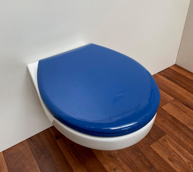 Klassischer WC Sitz Bernina sorrento blau, Duroplast, passend auf alle Standard WC's