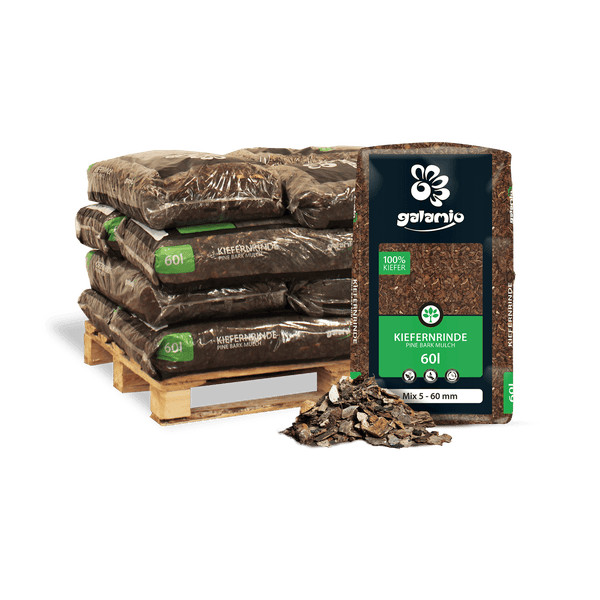 Galamio Kiefernrinde, 60 Liter Säcke auf Palette gestapelt, Mix 5 bis 60 Millimeter Körnung, 100 Prozent Kiefer.