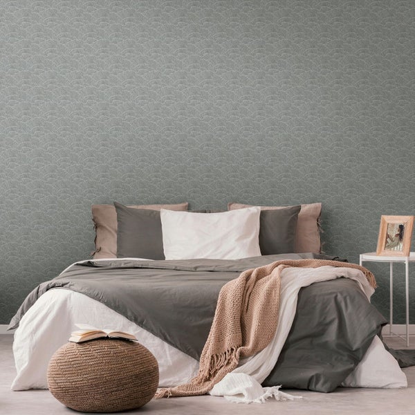 Hängematte mit Gestell im Garten