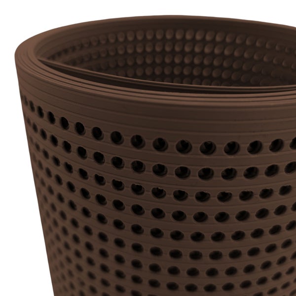 Drainagematte aus Kunststoff mit Löchern, aufgerollt