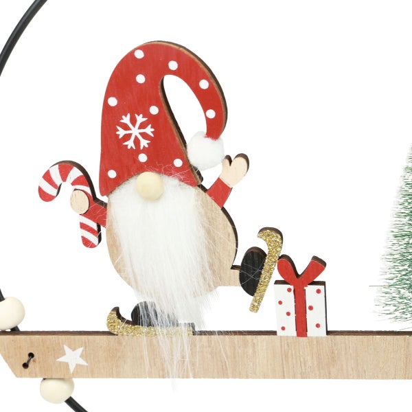 Dekorative Weihnachtsfigur mit Wichtel, Geschenk und Weihnachtsbaum