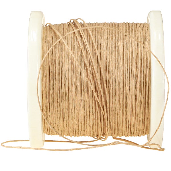 Papierkordel auf einer Spule, ideal zum Basteln und Dekorieren.