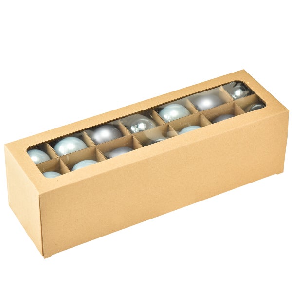 Karton mit Weihnachtskugeln