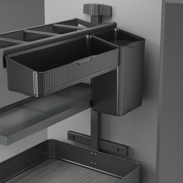 Küchenschrank-Organizer mit hängenden anthrazitfarbenen Aufbewahrungsboxen an einem Schienensystem, geriffeltes Design.