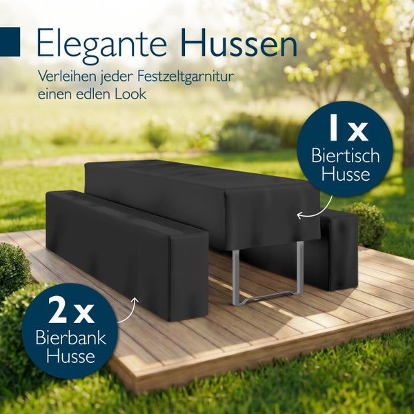 Dreiteiliges schwarzes Hussen-Set für Festzeltgarnituren, bestehend aus einer Biertischhusse und zwei Bierbankhussen, auf einer hellen Holzterrasse.