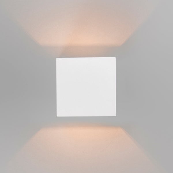 Quadratische Wandleuchte für den Innenbereich