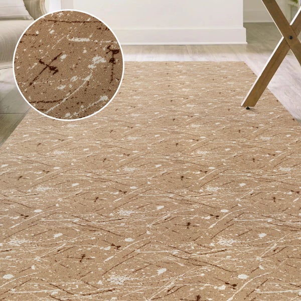 Teppich mit abstraktem Muster in Beige, Braun und Weiß.