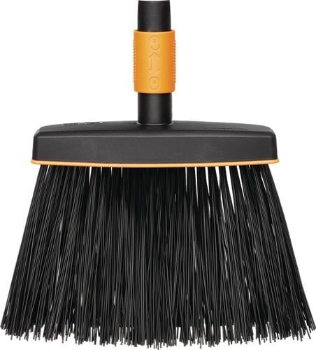 Kehrbesen mit Borsten