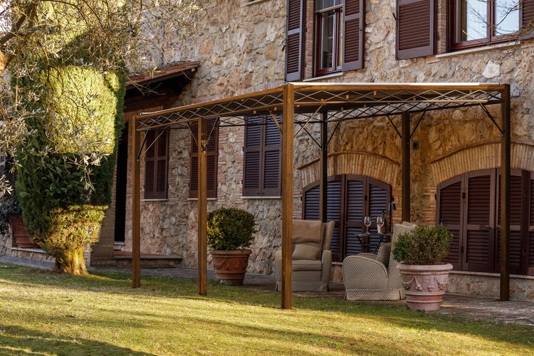 Pergola ELEO Sicilia 3 x 4 m unbeschichtet - Edelrost | und Sonnensegel ecru