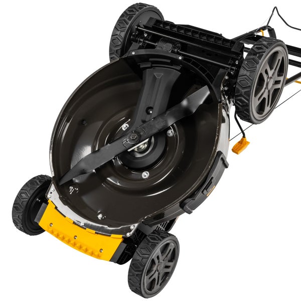 Rasenmäher-Ansicht von unten mit Messer