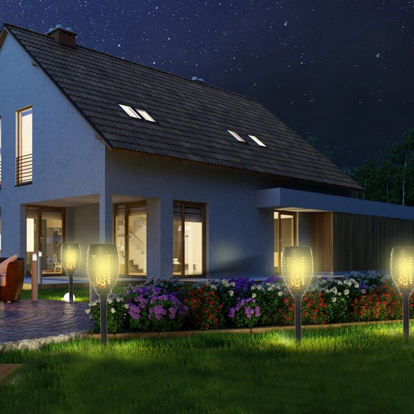 Outsunny Solarleuchte, Gartenlicht, 4er-Set Lampe, 6–8 h, IP44 Wasserfest, Ø12 x H72 cm, Kunststoff, Schwarz