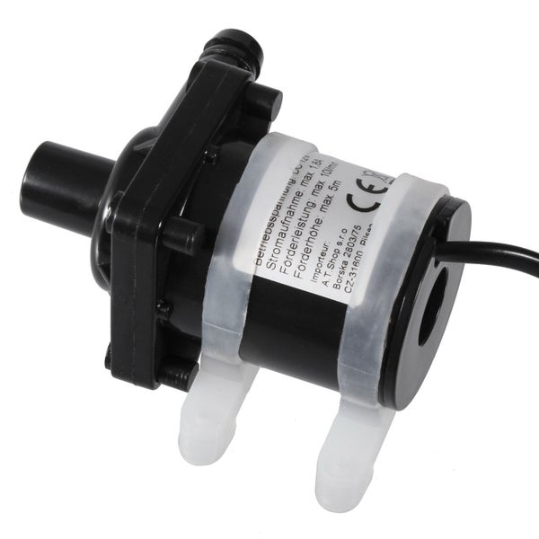 Eine elektrische Tauchpumpe mit 12 Volt Gleichspannung fuer verschiedene Anwendungen.