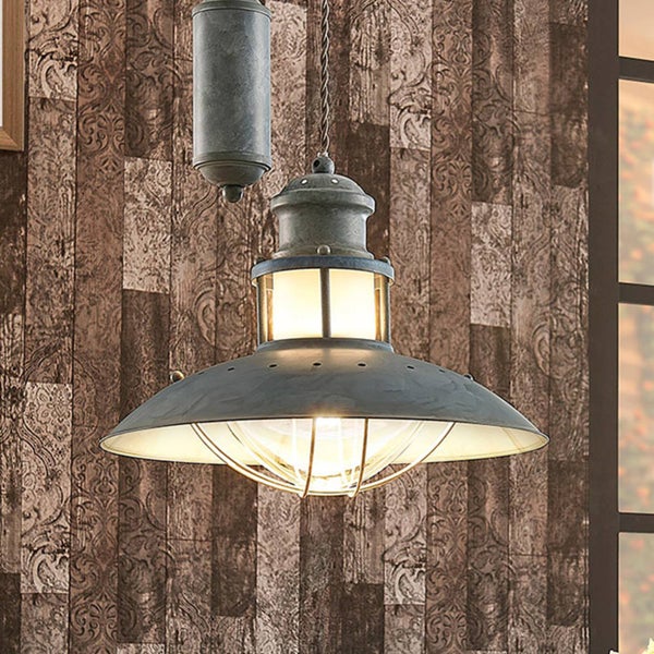 Metallische Hängeleuchte mit einem industrieellen Design