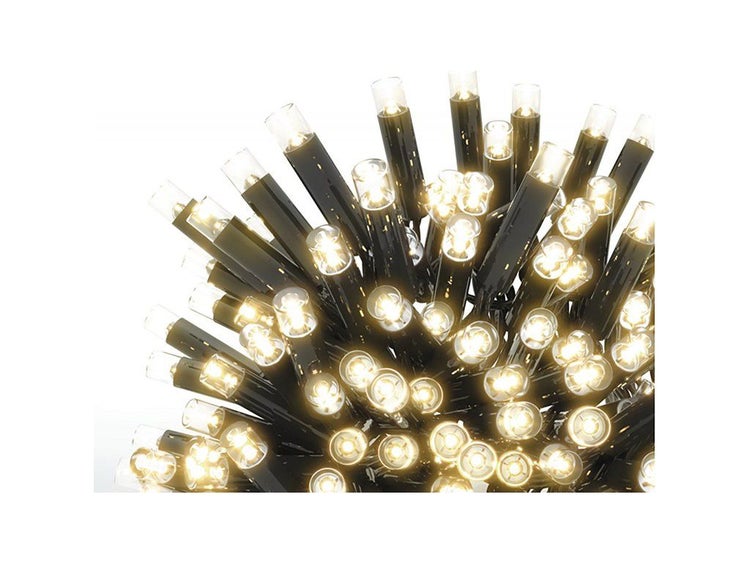 LED Lichterkette mit zahlreichen kleinen Lichtpunkten für eine stimmungsvolle Dekoration im Innen und Außenbereich.