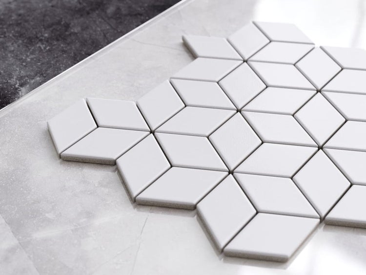 Keramikmosaik auf Netz für Bad oder Küche 30.5cm x 26.5cm - White Geometric Cubes