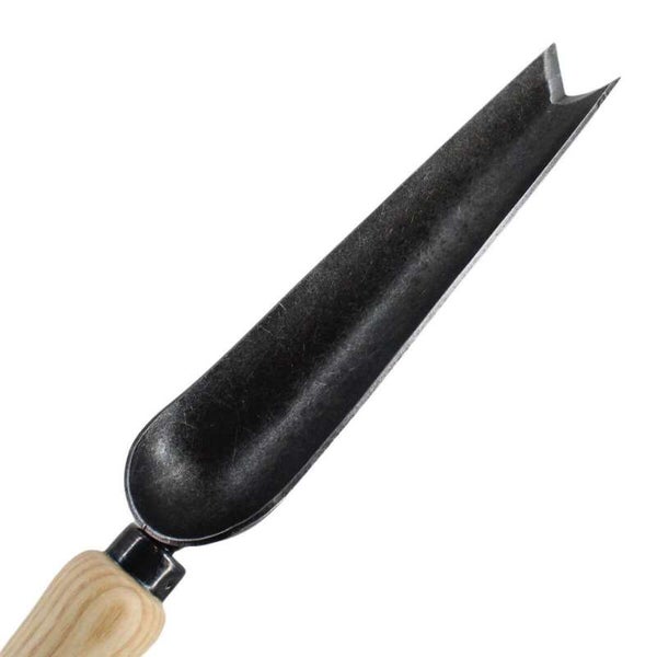 Unkrautstecher mit Holzgriff