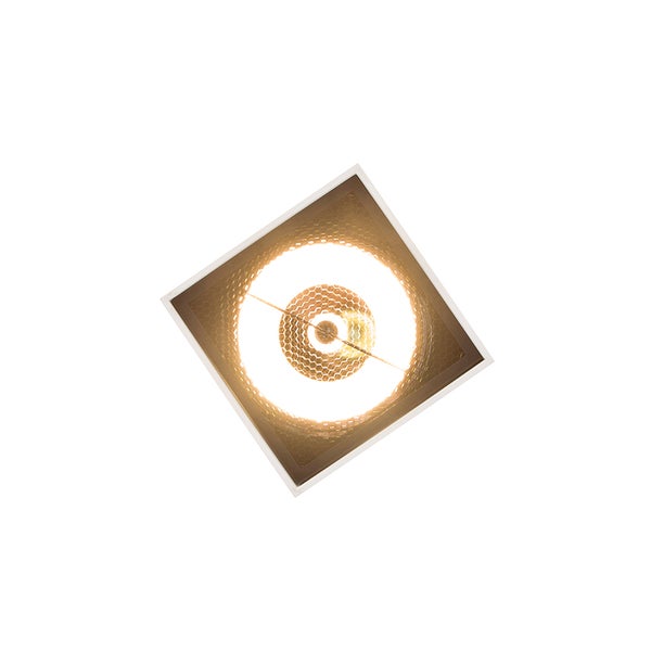 Quadratische Deckeneinbauleuchte mit Licht
