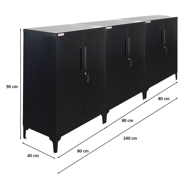 Drei schwarze Metallschränke mit den Maßen 90 cm Höhe, 80 cm Breite und 40 cm Tiefe nebeneinander