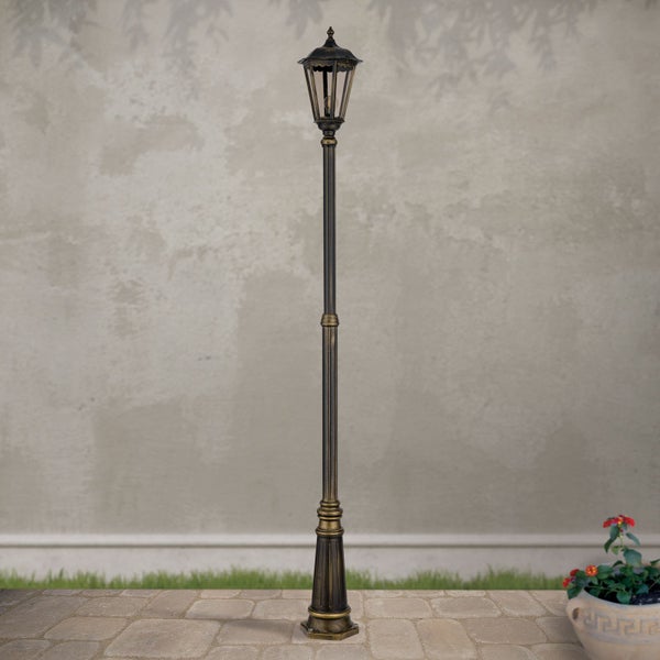 Klassische einflammige Gartenlaterne aus Metall im antiken Design, Mastleuchte für den Außenbereich.