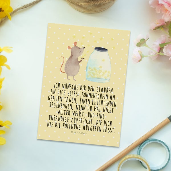 Mr. & Mrs. Panda Postkarte Maus Sterne - Gelb Pastell