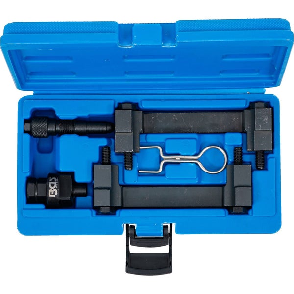 Blauer Motoreinstellwerkzeugsatz im Werkzeugkoffer
