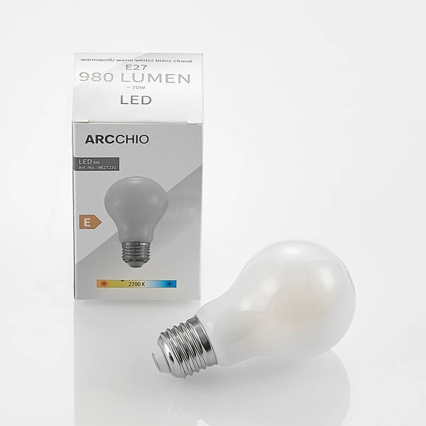 LED-Leuchtmittel E27 8 Watt 980 Lumen warmweiß mit Verpackung. Energieeffizienzklasse E. Mattes Glas.