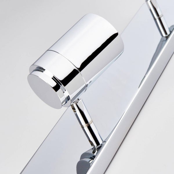 Chromfarbene LED Wandleuchte