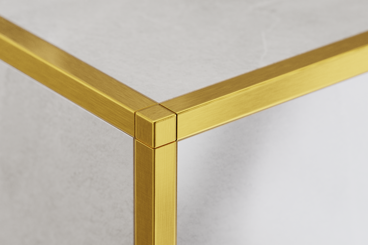 Detailansicht eines Beistelltisches mit einer Marmorplatte und einem Gestell aus Metall