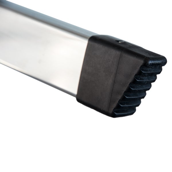 Detailansicht eines Aluminiumleiters mit Gummifuß