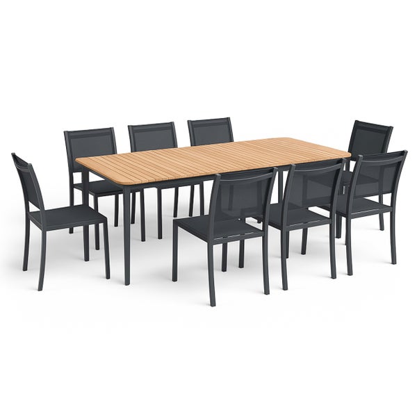 Gartenmöbel-Set aus anthrazitfarbenem Metall mit einem rechteckigen Tisch in Holzoptik und acht passenden Stühlen mit Textilgewebe.