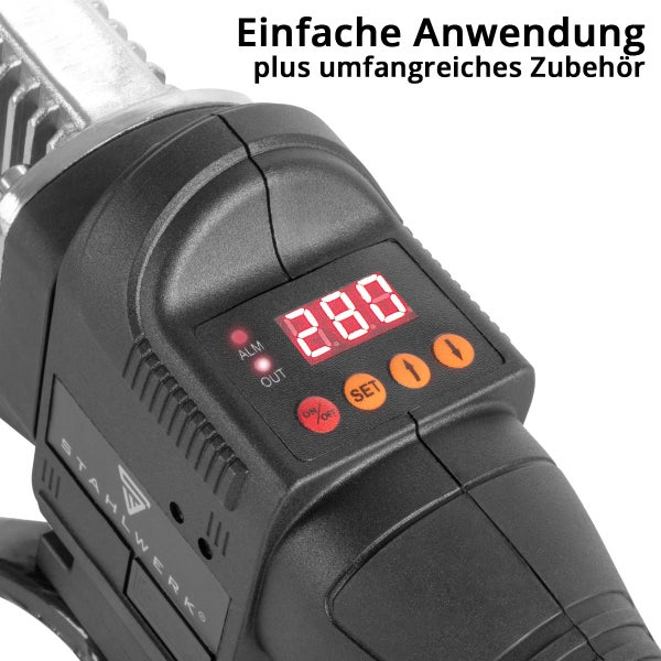 Detailansicht eines Stahlwerk Werkzeugs mit digitaler Anzeige und Bedienelementen