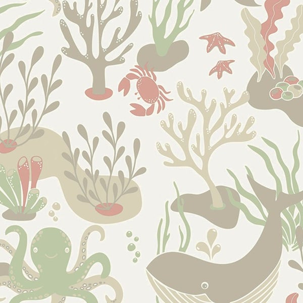 Wäscheball und blaues Handtuch in einer Waschmaschine