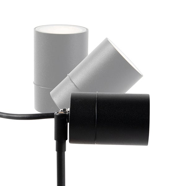 Schwenkbarer Gartenstrahler in Schwarz mit verschiedenen Neigungswinkeln und Kabelanschluss.