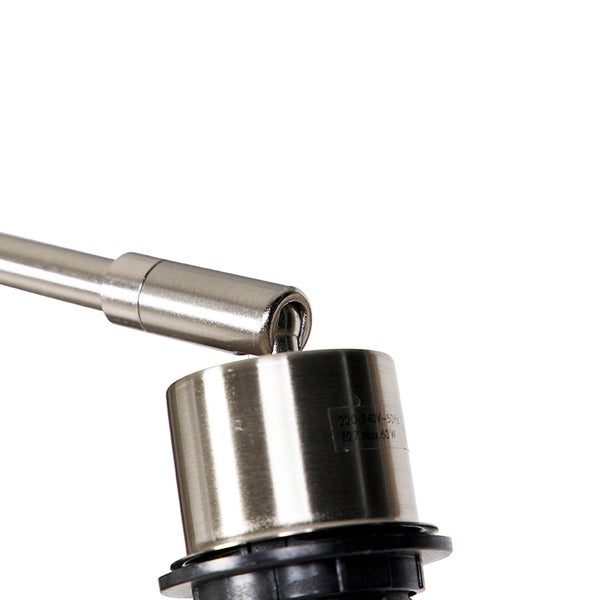 Detail einer Leuchte mit E27-Fassung und flexibler Verbindung