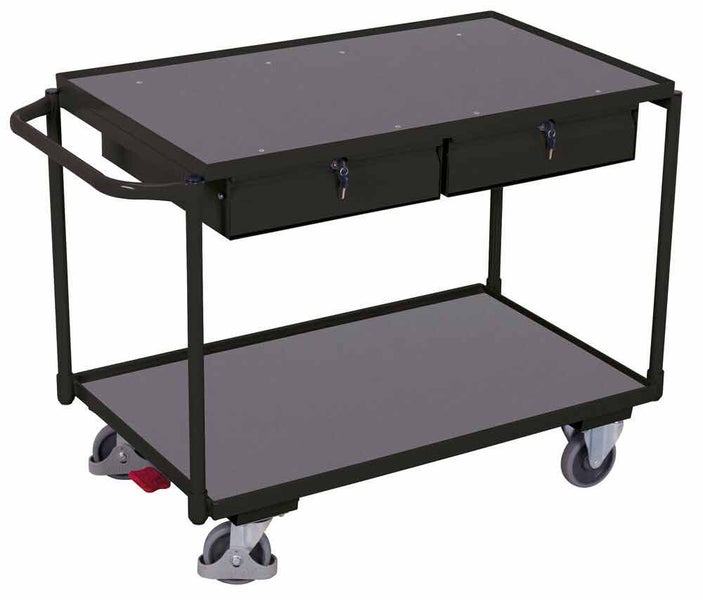 Werkstattwagen mit zwei Ablageflächen, zwei abschließbaren Schubladen, Schiebegriff und vier Lenkrollen.