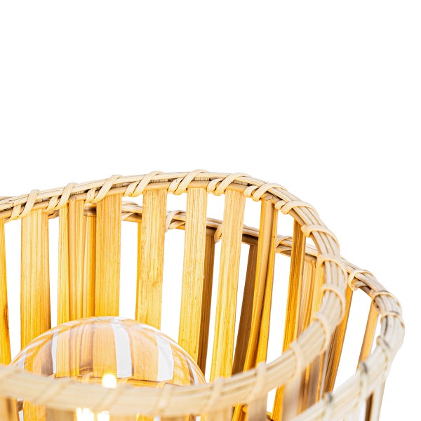 Tischleuchte aus Rattan mit Glaskugel