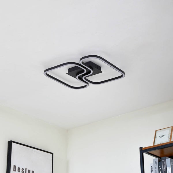 Moderne LED-Deckenleuchte mit zwei ineinandergreifenden, abgerundeten rechteckigen Rahmen in Schwarz, montiert an der Decke.