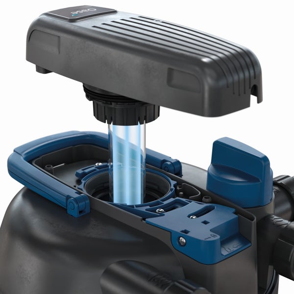 Oase Druckfilter mit Ultraviolett C Klärer, Detailansicht der Wartungseinheit und Lampe.