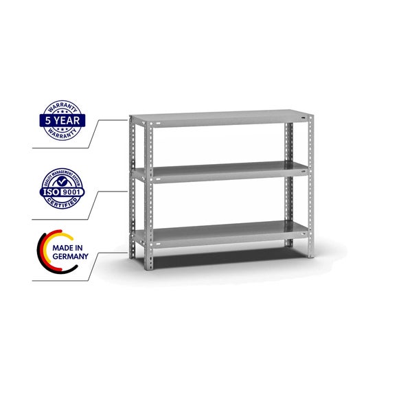 Dekorative Illustration mit Bergen, Wolken, Mond und Sternen für Kinderzimmer.