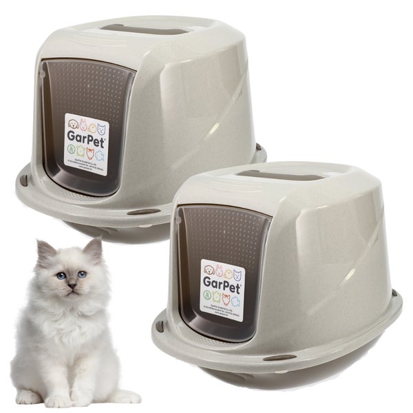 Zwei GarPet Katzentoiletten mit Katze