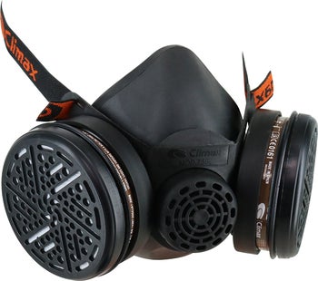 Climax Atemschutzmaske 755 als Halbmaske mit zwei Filtern für optimalen Atemschutz bei staubigen Arbeiten.