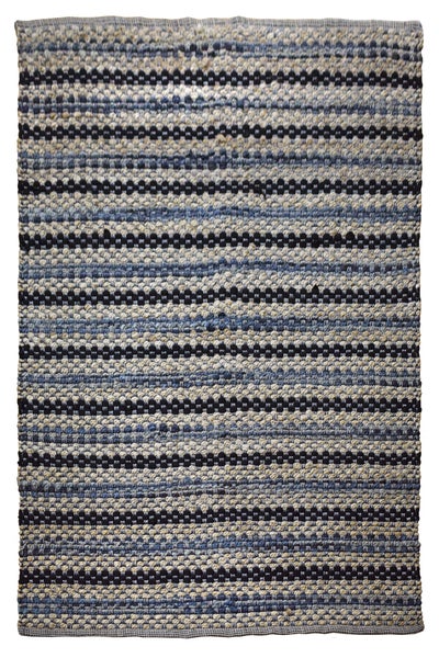 Gewebter Teppich mit horizontalen Streifen in Blau und Schwarz, strukturierte Oberfläche.