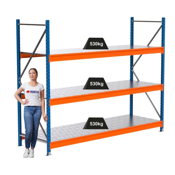 Lagerregal mit drei Ebenen und einer maximalen Traglast von 530 Kilogramm pro Ebene.