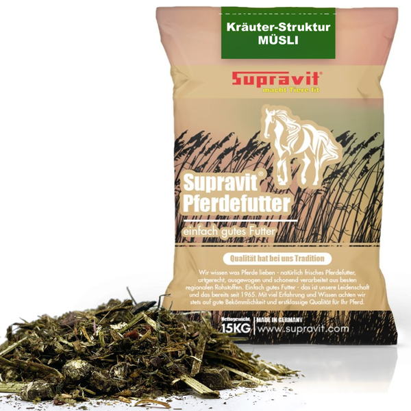 Ein 15 Kilogramm Sack Supravit Kräuter Struktur Müsli Pferdefutter mit natürlicher Kräutermischung für eine artgerechte Pferdeernährung.