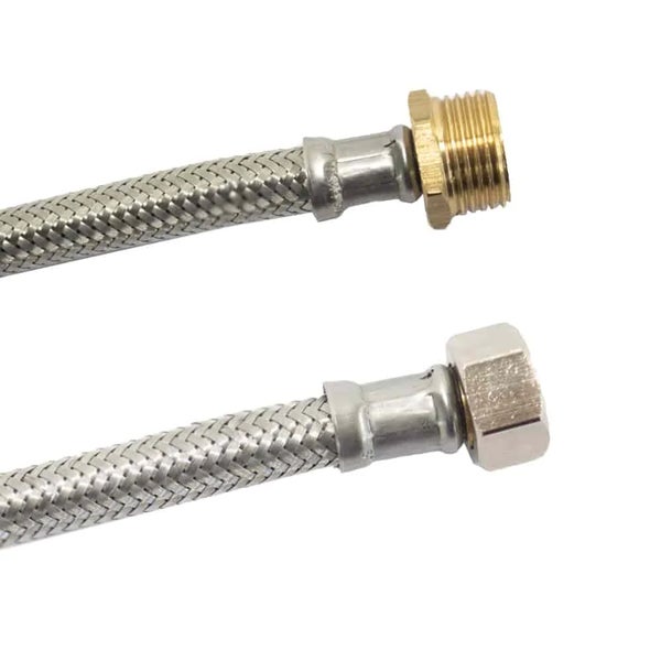 Panzerschlauch mit Metallgeflecht und Metallanschlussstücken für Sanitärinstallationen