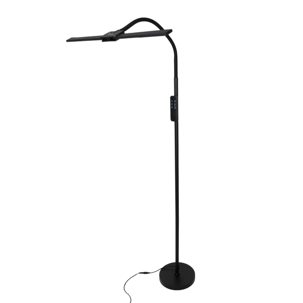 Schwarze LED-Stehlampe mit flexiblem Hals, zweigeteiltem Lichtkopf und rundem Standfuß.