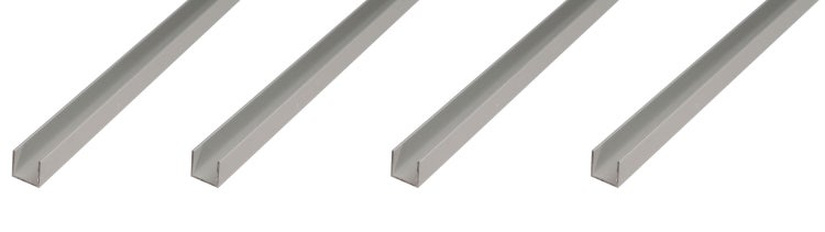 Vier U-Profile aus Aluminium für den Bau und Heimwerkerbedarf.