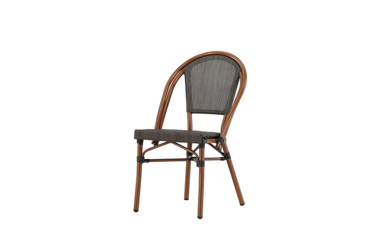 Stuhl mit Rückenlehne und Sitzfläche aus Flechtmaterial