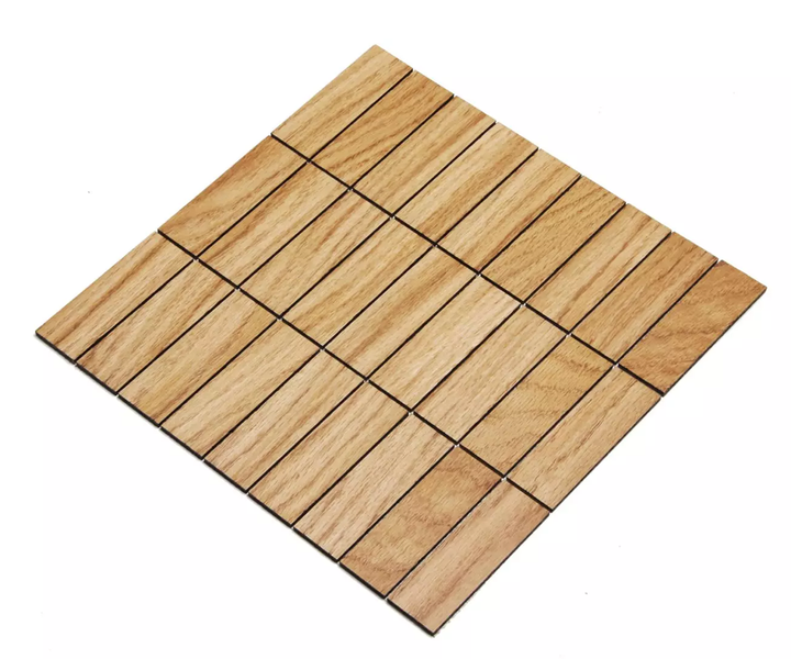 Quadratische Fliese aus Holz