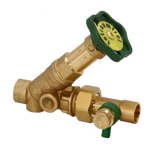 Schrägsitzventil aus Messing mit Entleerungsventil und grünem Handrad.
